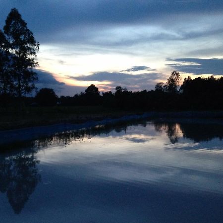アレエヤ リゾート【ペット可】 Watthana Nakhon エクステリア 写真